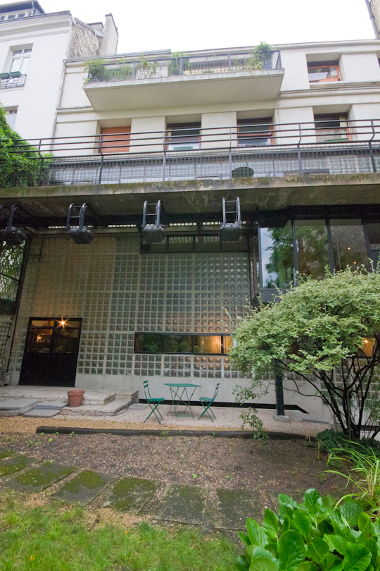 Early Modern Architecture in Paris: La Maison de Verre